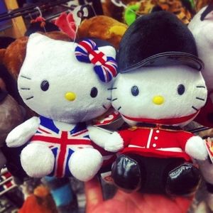 Hello Kitty British Invasion *set